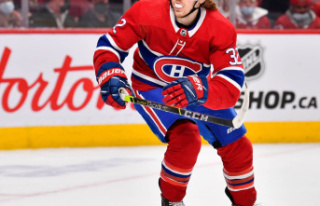 Montreal Canadiens: Rem Pitlick extends his stay