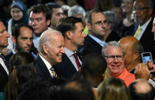 Biden offers himself some respite in Ohio, surrounded...