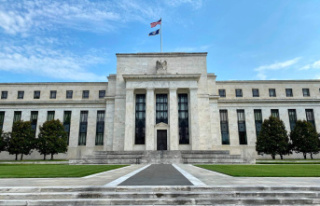 The Fed will strike hard to pull the US economy out...