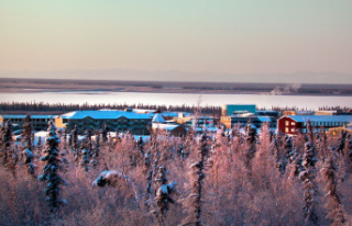 The small town of Inuvik, in the Arctic, hit by its...