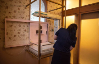 [PHOTOS] In Japan, a "baby box" to abandon...