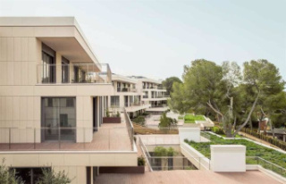 ANNOUNCEMENT: Infinitum sells 116 homes in its high-end...