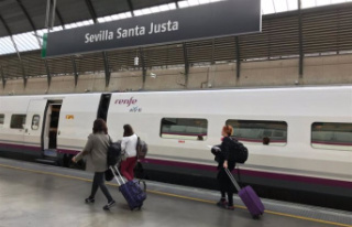 2.95% of Renfe workers support the CGT strike, mainly...