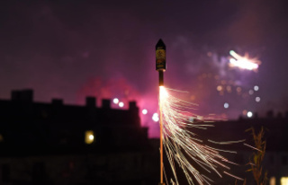 A teenager dies while handling a fireworks mortar