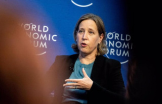 Susan Wojcicki steps down as YouTube CEO