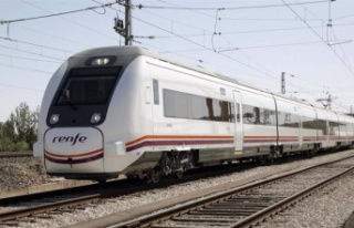 Renfe users will be able to purchase free Cercanías...