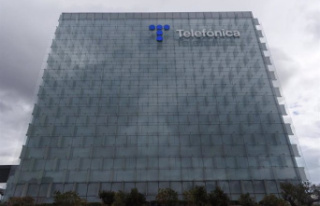 Telefónica Europe will buy back bonds for 242.4 million...