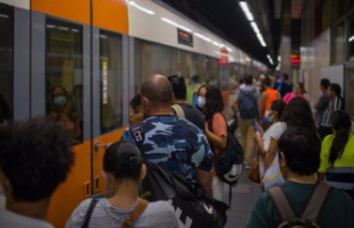 The unions call for four days of strike in Renfe and...