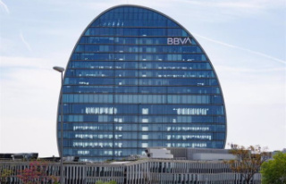 BBVA obtains a record profit of 8,000 million euros...