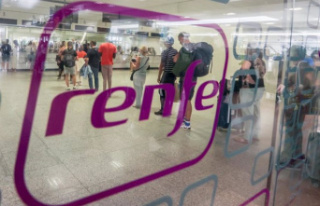 Renfe launches a notification system for users through...