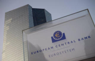 The ECB complies with the script and maintains rates...
