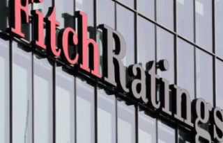 Fitch downgrades China's 'A' rating...